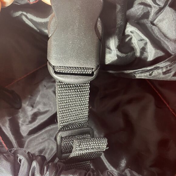 NWT OUTWARD HOUND Adjustable Sling Pet Carrier Crossbody Small Animal Red - Picture 6 of 12